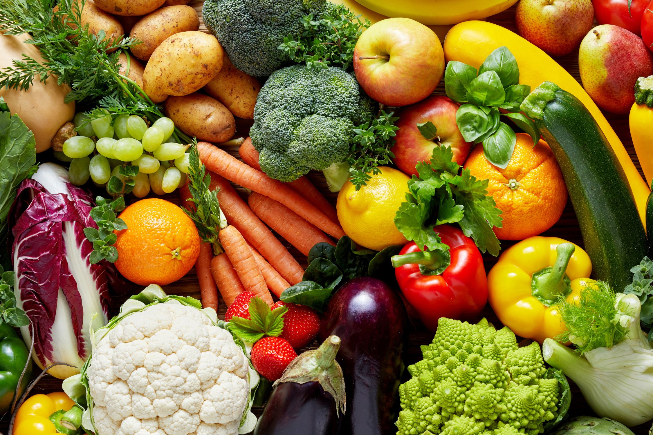 Gemischtes, mildes Gemüse und Obst bei Rosacea